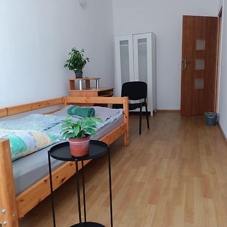 Cruz Mieszkanie Pokoje Centrum Przytulny Czysty Lokal Na Noc Лодз Екстериор снимка