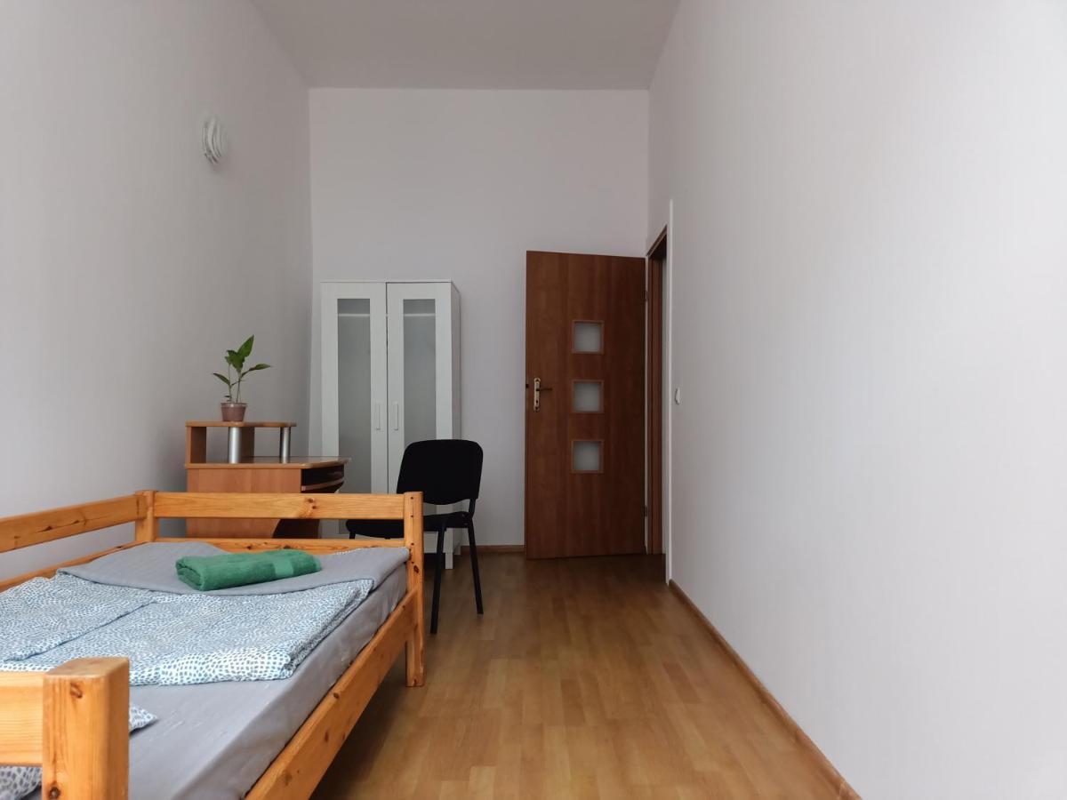 Cruz Mieszkanie Pokoje Centrum Przytulny Czysty Lokal Na Noc Лодз Екстериор снимка